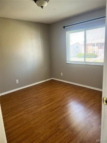 7412-7418 Olian Drive, Hazelwood, MO 63042