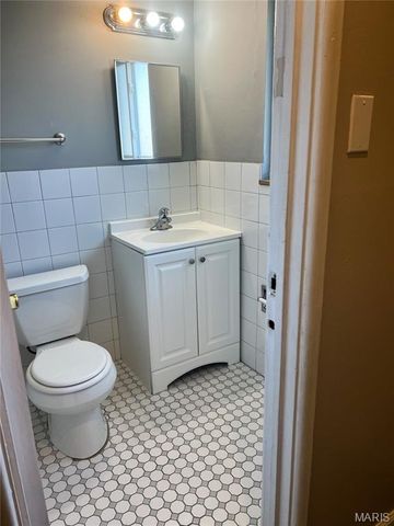 7412-7418 Olian Drive, Hazelwood, MO 63042