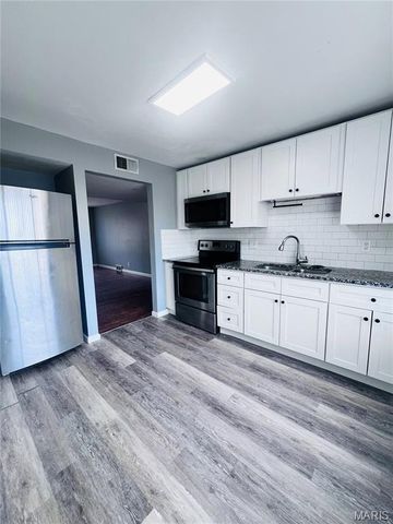 7412-7418 Olian Drive, Hazelwood, MO 63042