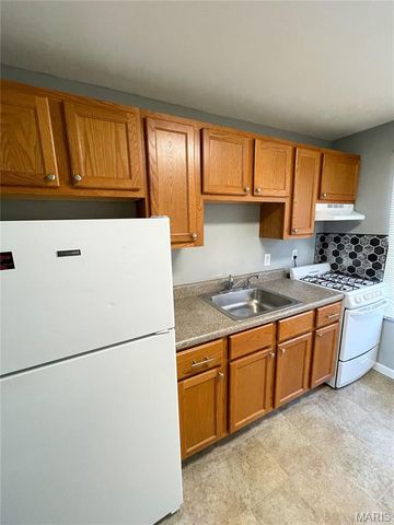 7412-7418 Olian Drive, Hazelwood, MO 63042