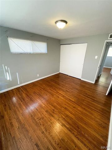 7412-7418 Olian Drive, Hazelwood, MO 63042