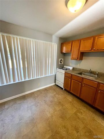 7412-7418 Olian Drive, Hazelwood, MO 63042