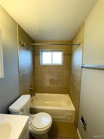 7412-7418 Olian Drive, Hazelwood, MO 63042