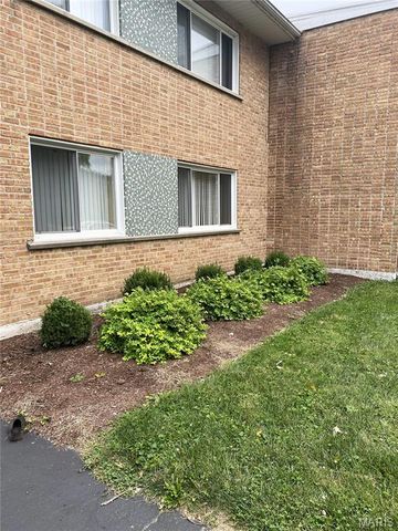 7412-7418 Olian Drive, Hazelwood, MO 63042