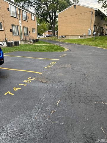 7412-7418 Olian Drive, Hazelwood, MO 63042