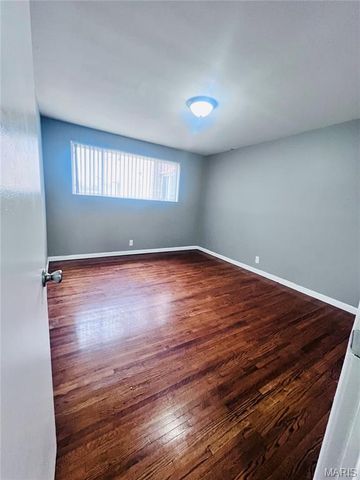 7412-7418 Olian Drive, Hazelwood, MO 63042