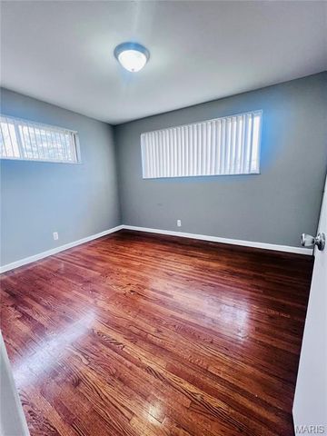 7412-7418 Olian Drive, Hazelwood, MO 63042