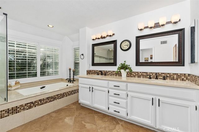 39 Highpoint, Rancho Santa Margarita, CA 92679