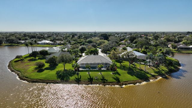 411 SW Thistle Trail, Port St. Lucie, Port St Lucie, FL 34953