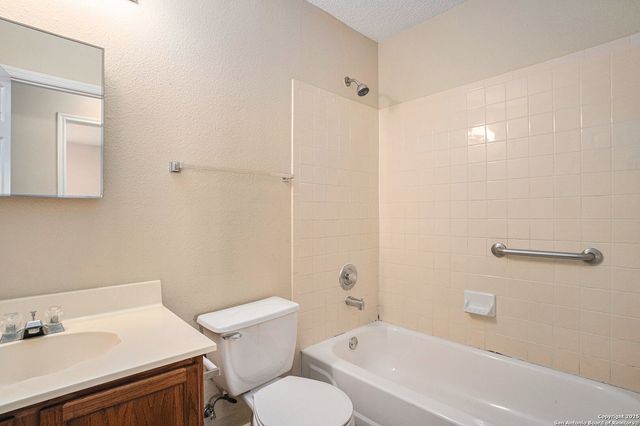 8335 Tavern, San Antonio, TX 78254