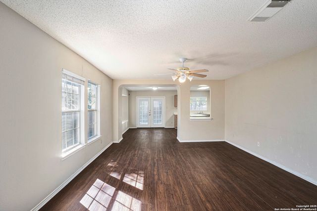 8335 Tavern, San Antonio, TX 78254