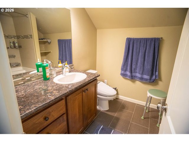 10805 Ne 105TH St, Vancouver, WA 98662