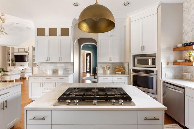 100 Dovetail LN, Georgetown, TX 78628