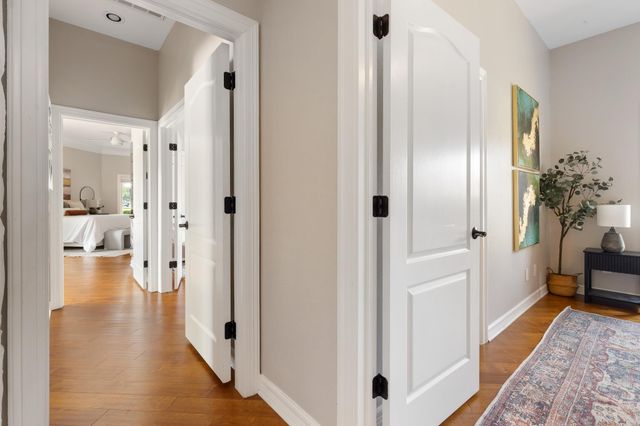 100 Dovetail LN, Georgetown, TX 78628