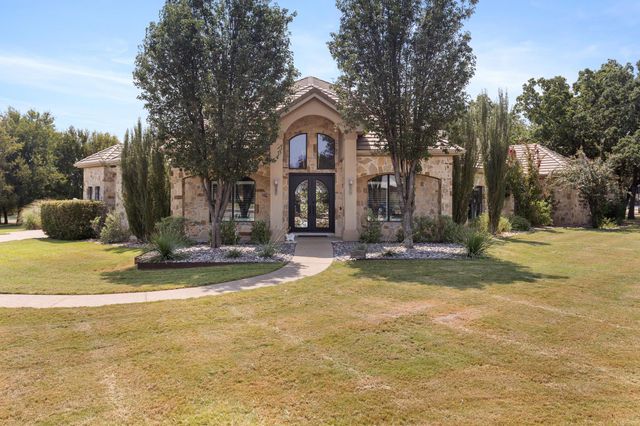 100 Dovetail LN, Georgetown, TX 78628