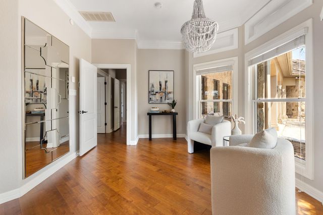 100 Dovetail LN, Georgetown, TX 78628