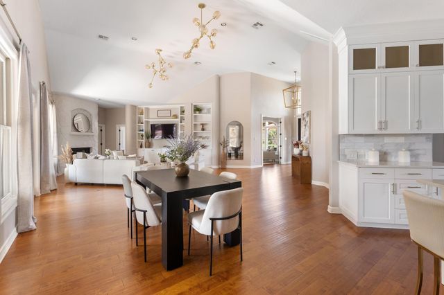 100 Dovetail LN, Georgetown, TX 78628