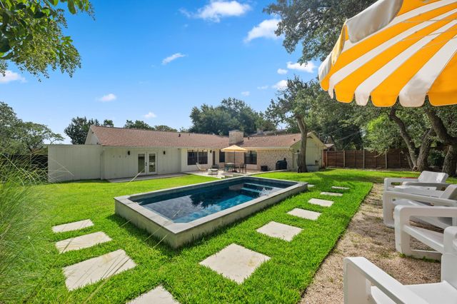 6206 Highland Hills DR, Austin, TX 78731