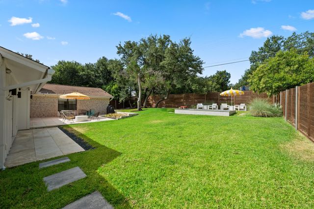 6206 Highland Hills DR, Austin, TX 78731