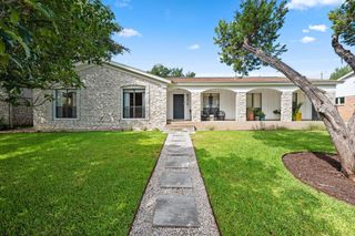 6206 Highland Hills DR, Austin, TX 78731