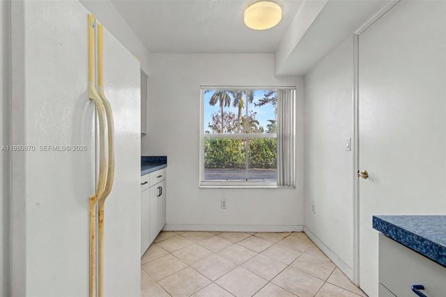 1550 N Trafalgar Cir, Hollywood, FL 33020