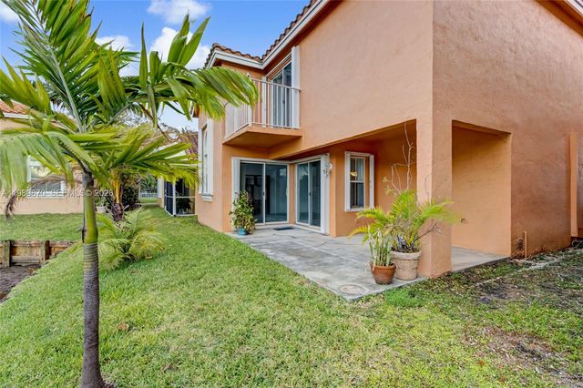 1550 N Trafalgar Cir, Hollywood, FL 33020