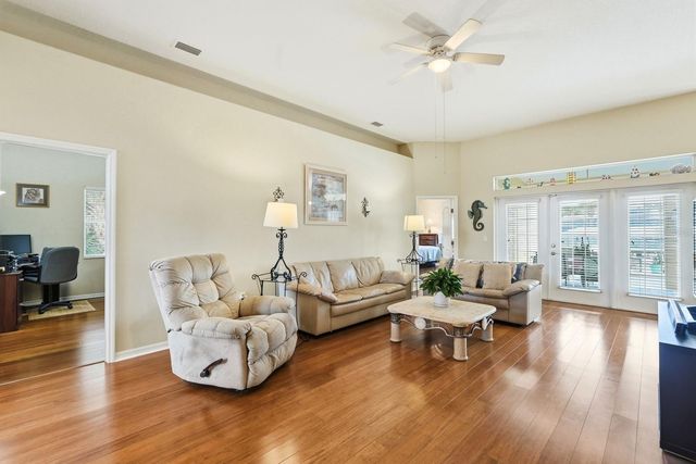 32 COMANCHE COURT, Palm Coast, FL 32137