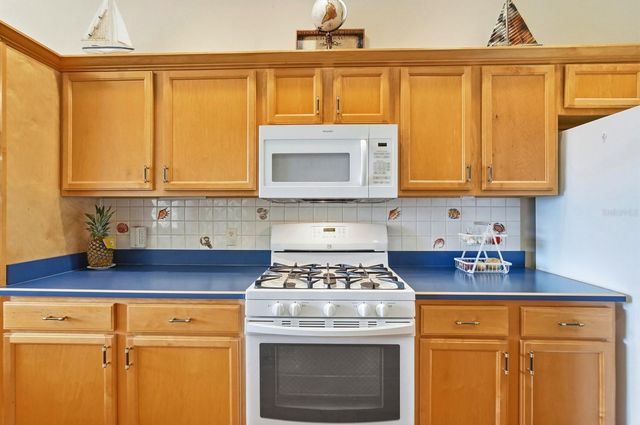 32 COMANCHE COURT, Palm Coast, FL 32137