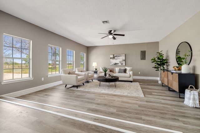3301 S Murvil Street, Decatur, TX 76234