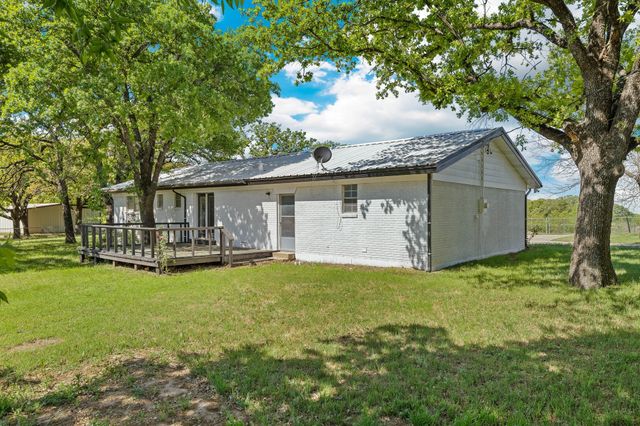 3301 S Murvil Street, Decatur, TX 76234