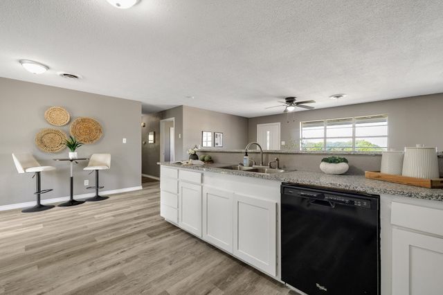 3301 S Murvil Street, Decatur, TX 76234