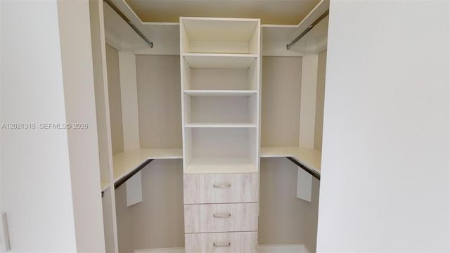 488 NE 18th St 2401, Miami, FL 33132