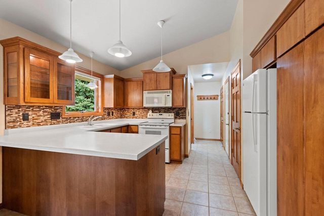 1309 CREEKSIDE LANE, Green Bay, WI 54311