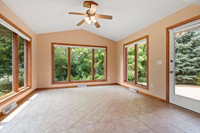 1309 CREEKSIDE LANE, Green Bay, WI 54311