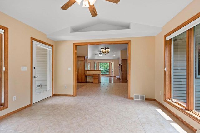 1309 CREEKSIDE LANE, Green Bay, WI 54311