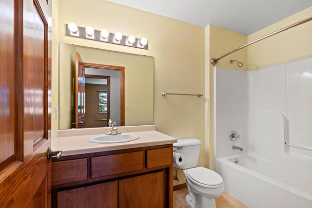 1309 CREEKSIDE LANE, Green Bay, WI 54311