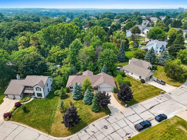 1309 CREEKSIDE LANE, Green Bay, WI 54311