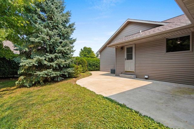 1309 CREEKSIDE LANE, Green Bay, WI 54311
