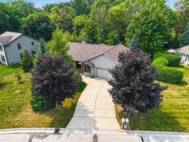 1309 CREEKSIDE LANE, Green Bay, WI 54311