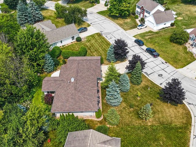 1309 CREEKSIDE LANE, Green Bay, WI 54311