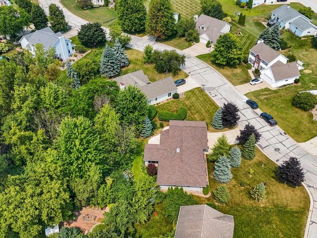 1309 CREEKSIDE LANE, Green Bay, WI 54311