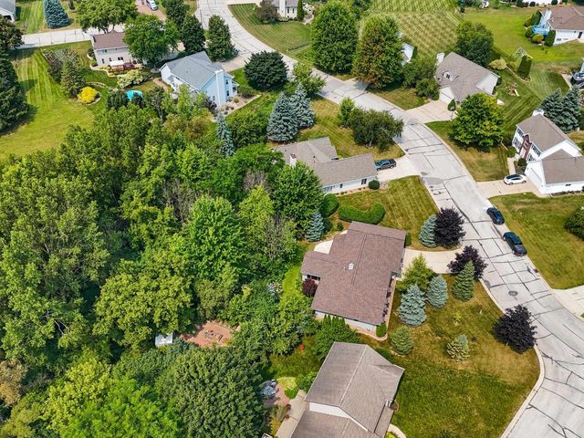 1309 CREEKSIDE LANE, Green Bay, WI 54311