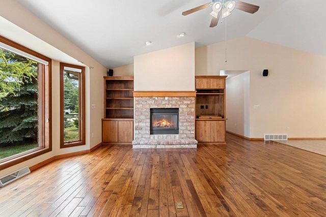 1309 CREEKSIDE LANE, Green Bay, WI 54311