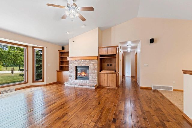 1309 CREEKSIDE LANE, Green Bay, WI 54311