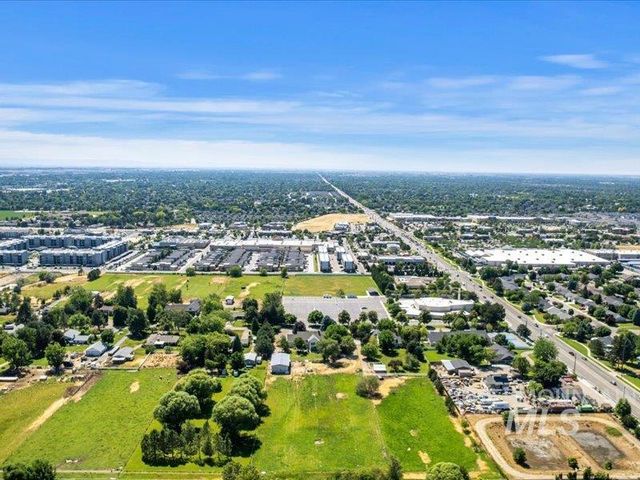 3040 N Duane Dr, Meridian, ID 83646