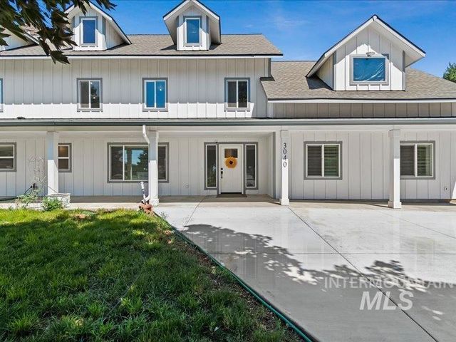 3040 N Duane Dr, Meridian, ID 83646