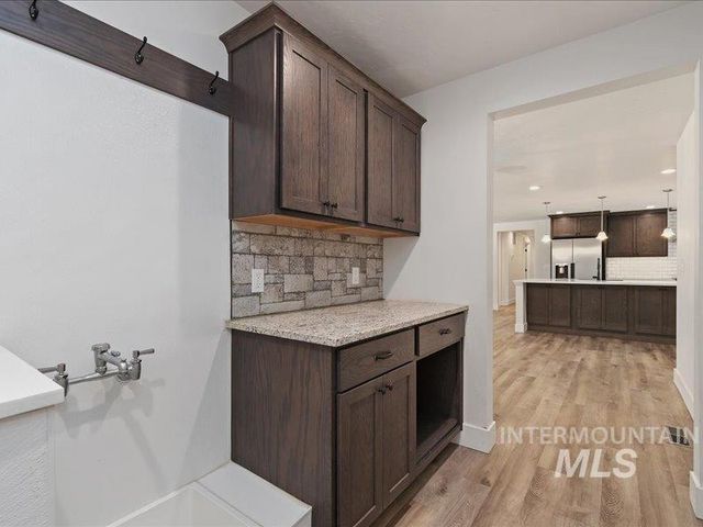 3040 N Duane Dr, Meridian, ID 83646