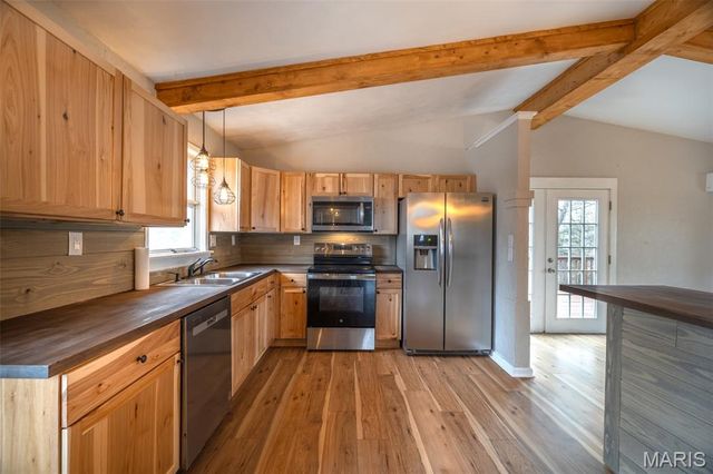 18504 Wagon Wheel Trail, Warrenton, MO 63383