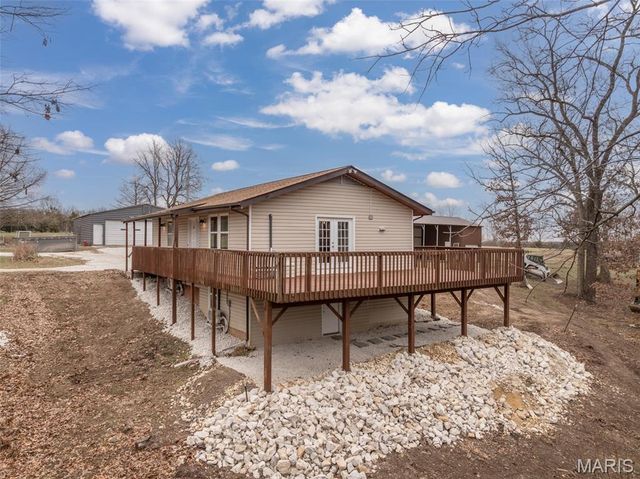 18504 Wagon Wheel Trail, Warrenton, MO 63383