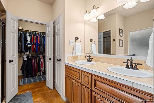 829 Rutherford, Fischer, TX 78623